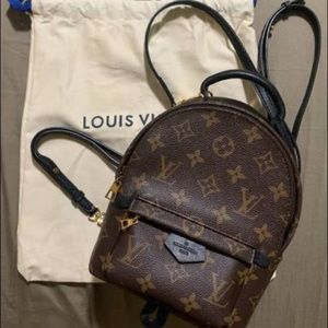❌SOLD❌ 🤍 AUTHENTIC LOUIS VUITTON PALM SPRING MINI